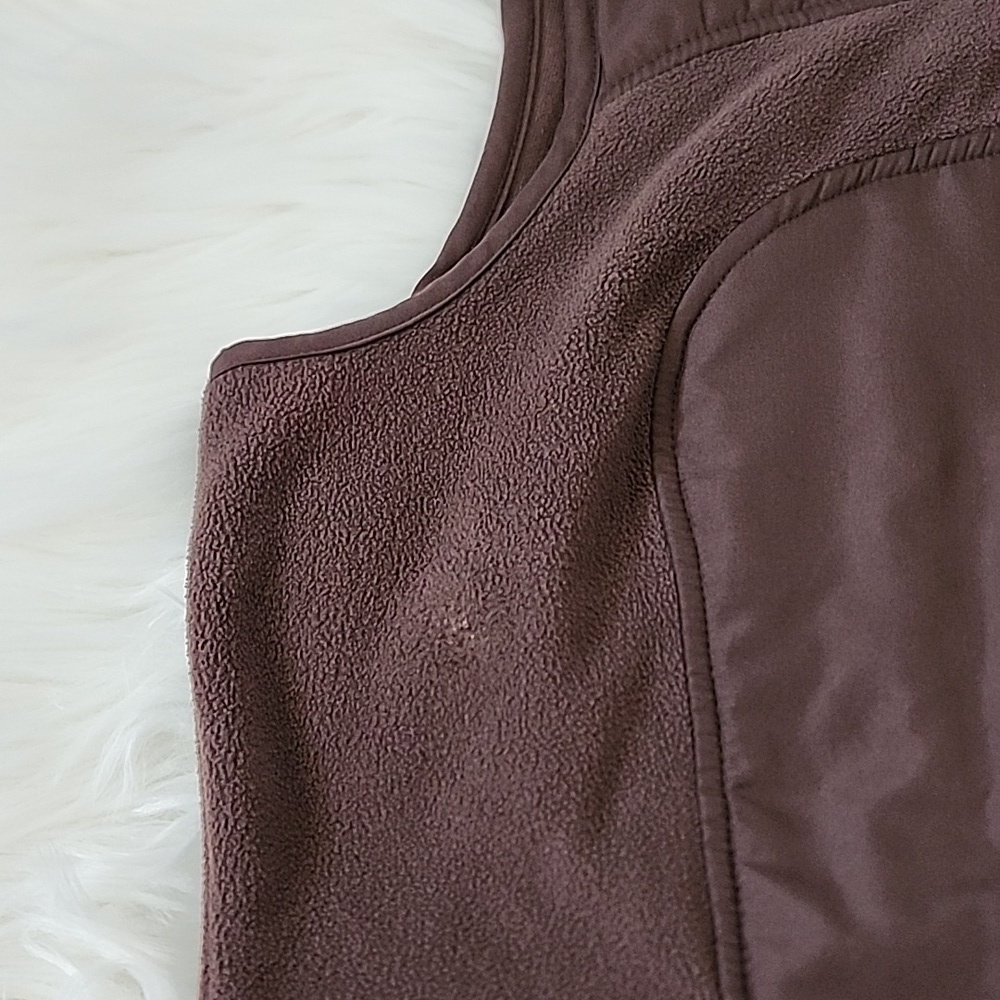 Tek Gear brown zip front vest with fleece trim - Picture 12 of 12